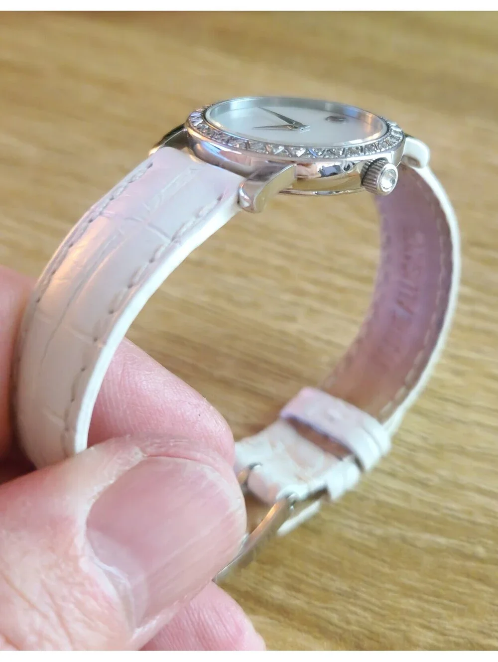 Womens Movado Diamond, Mother of Pearl, Alligator Timepiece